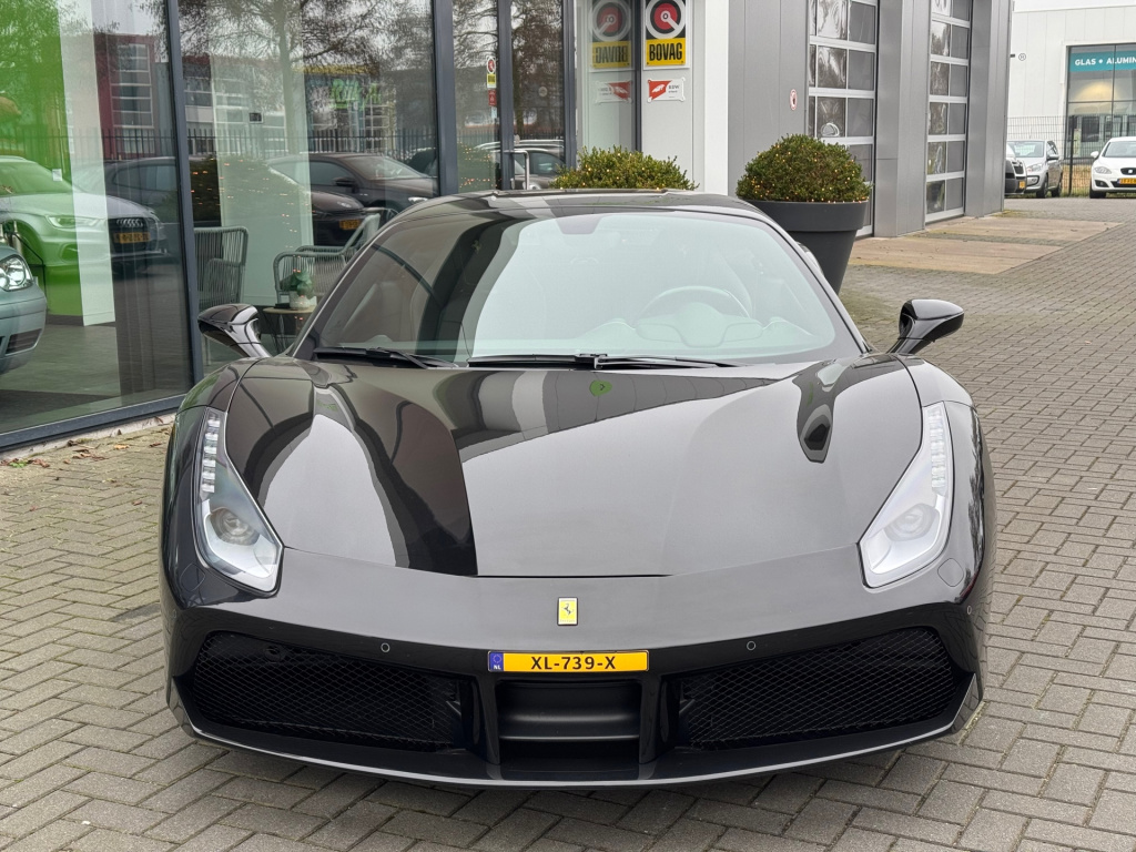 Ferrari 488