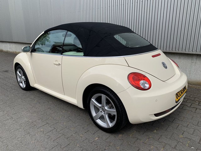 Volkswagen New Beetle