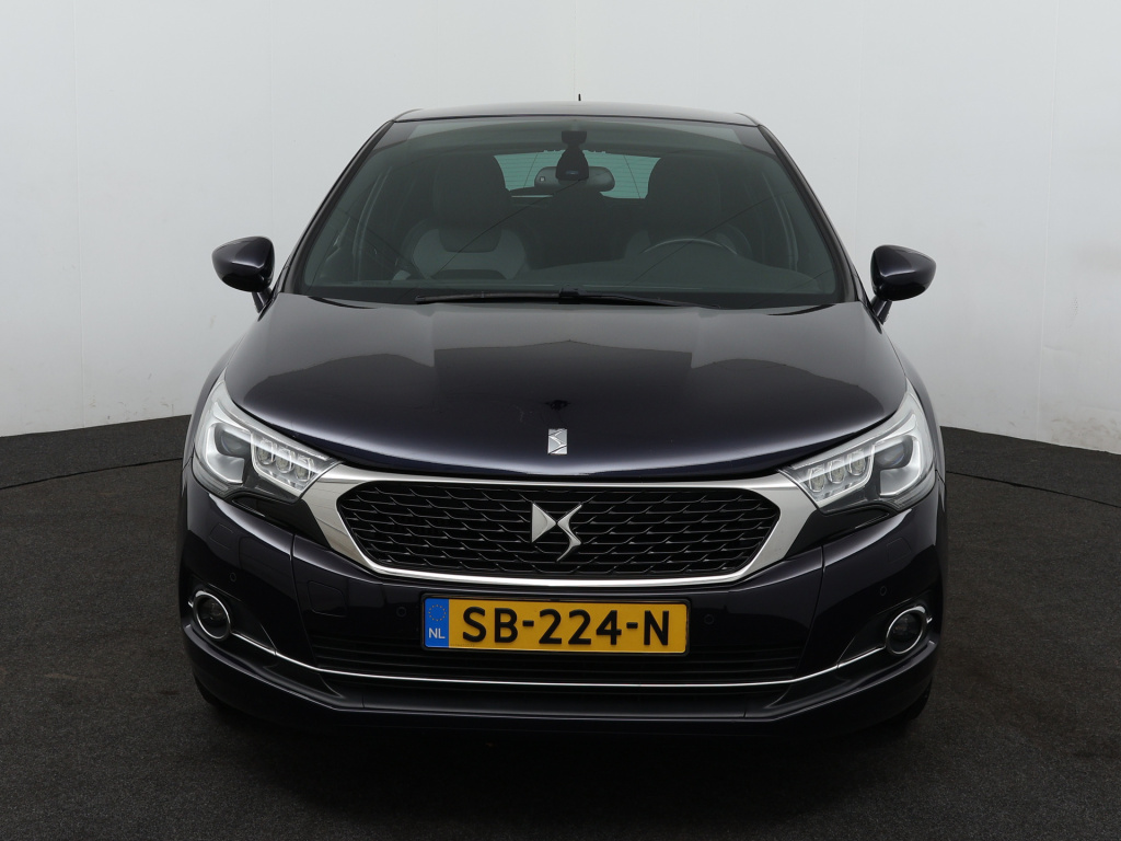 Ds Ds 4