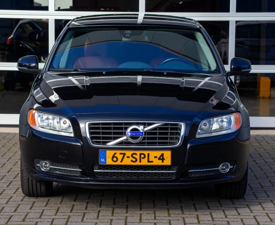 Volvo S80