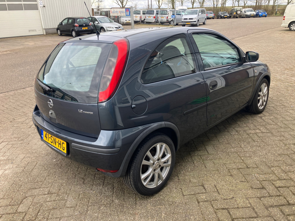 Opel Corsa