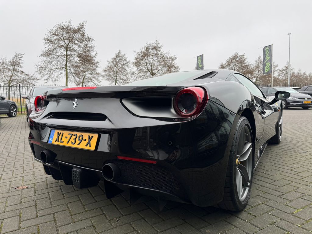 Ferrari 488