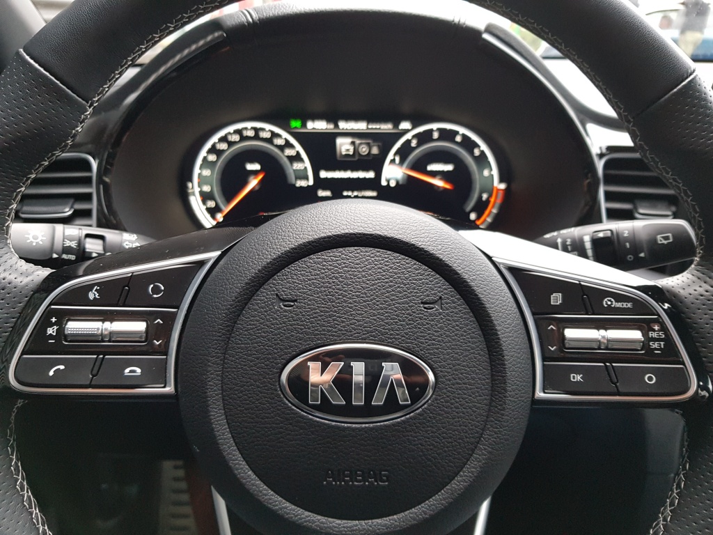 Kia Proceed