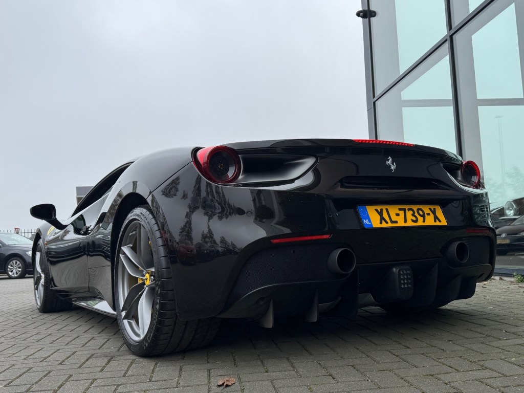 Ferrari 488