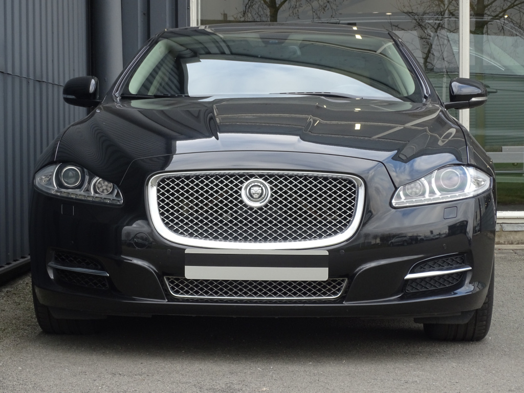 Jaguar Xj