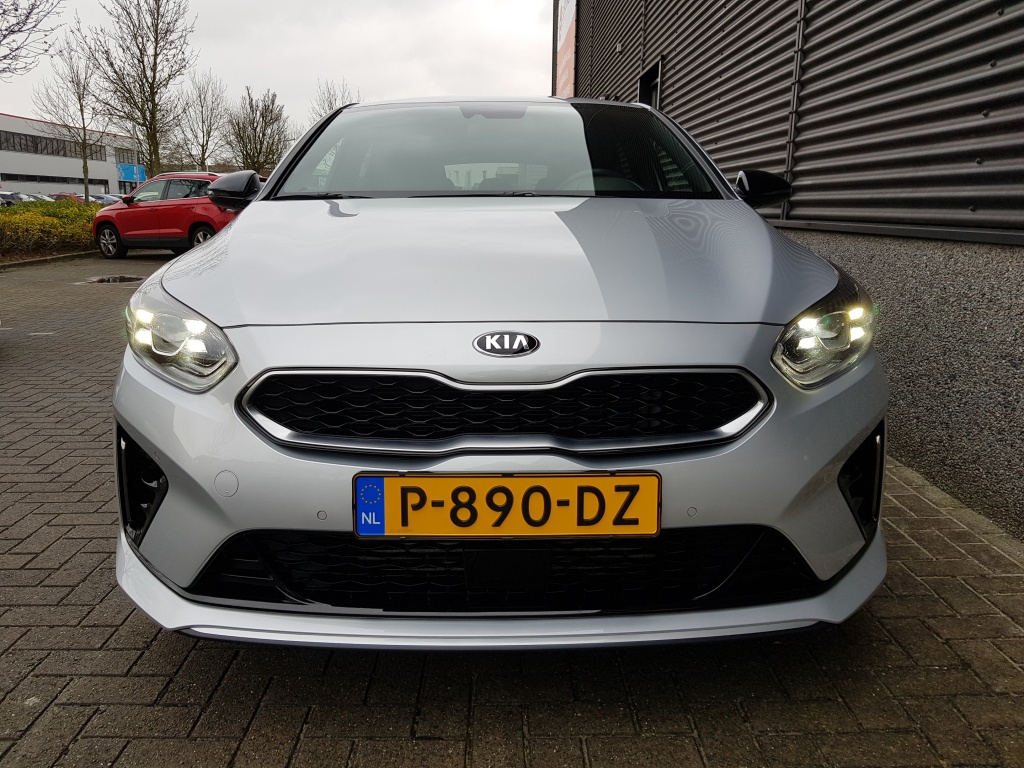 Kia Proceed