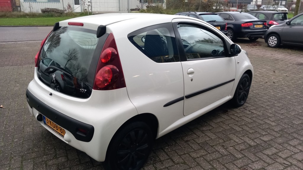 Peugeot 107