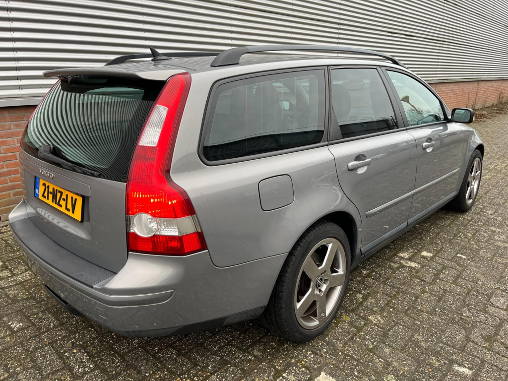 Volvo V50