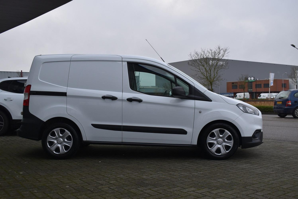 Ford Transit Courier