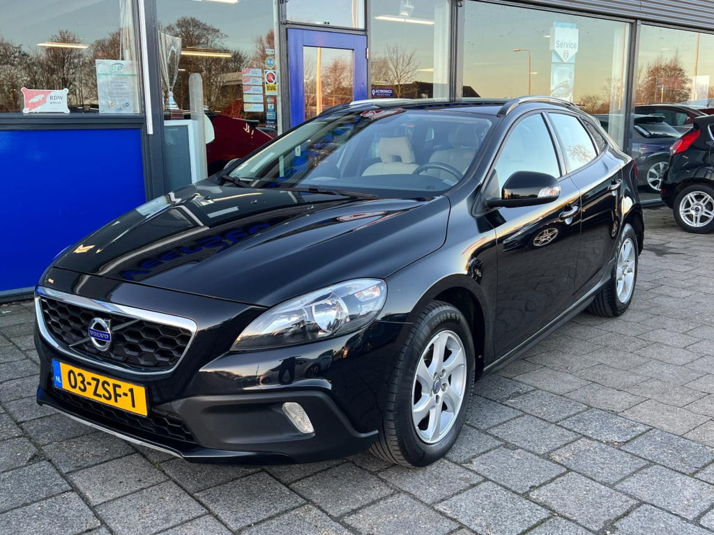 Volvo V40