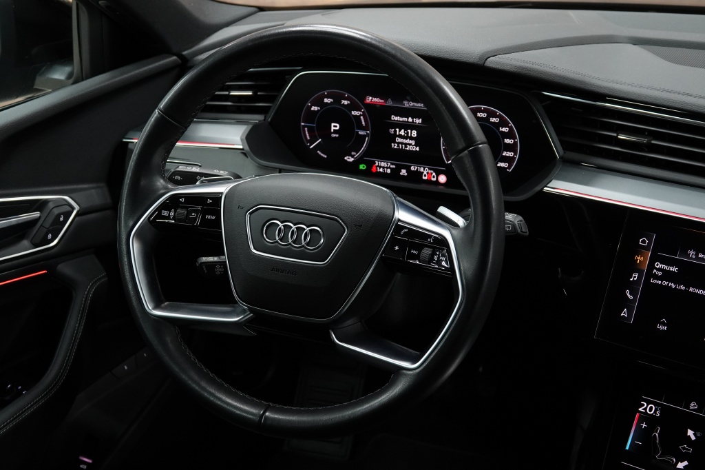 Audi Q8 E-tron