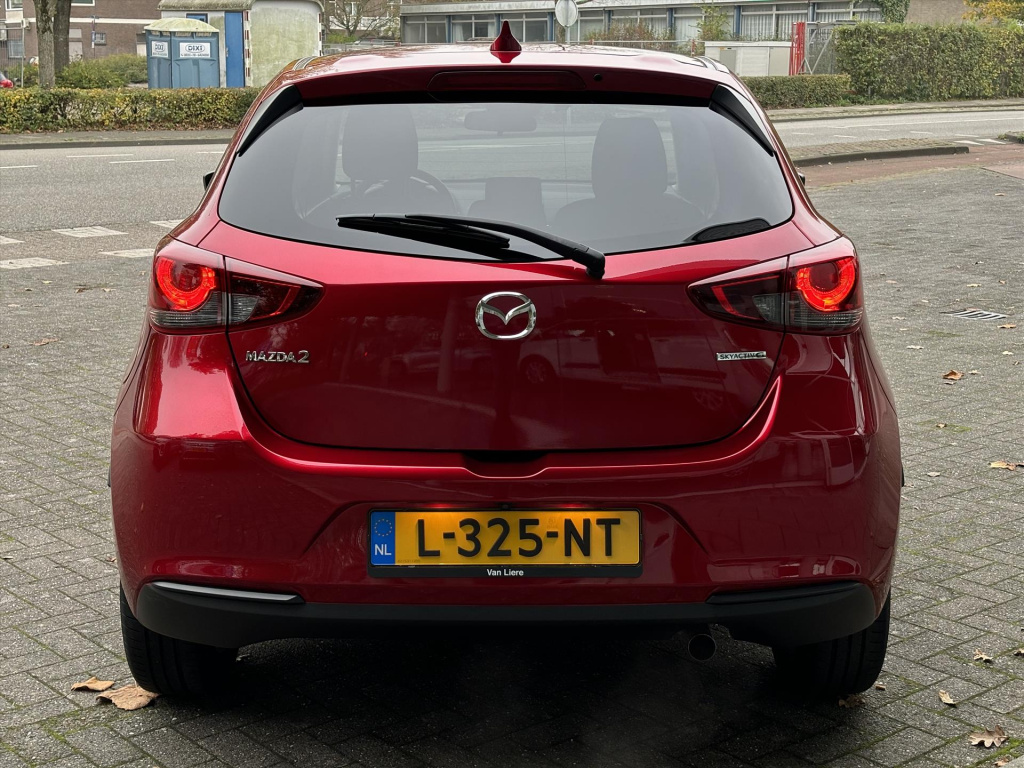 Mazda 2