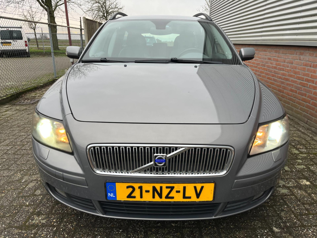 Volvo V50