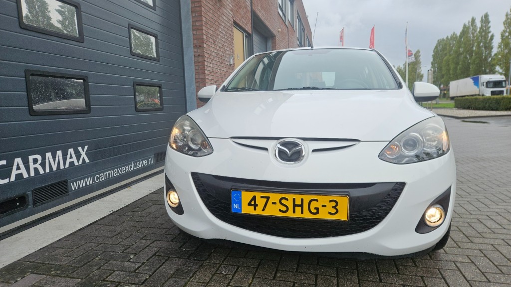 Mazda 2