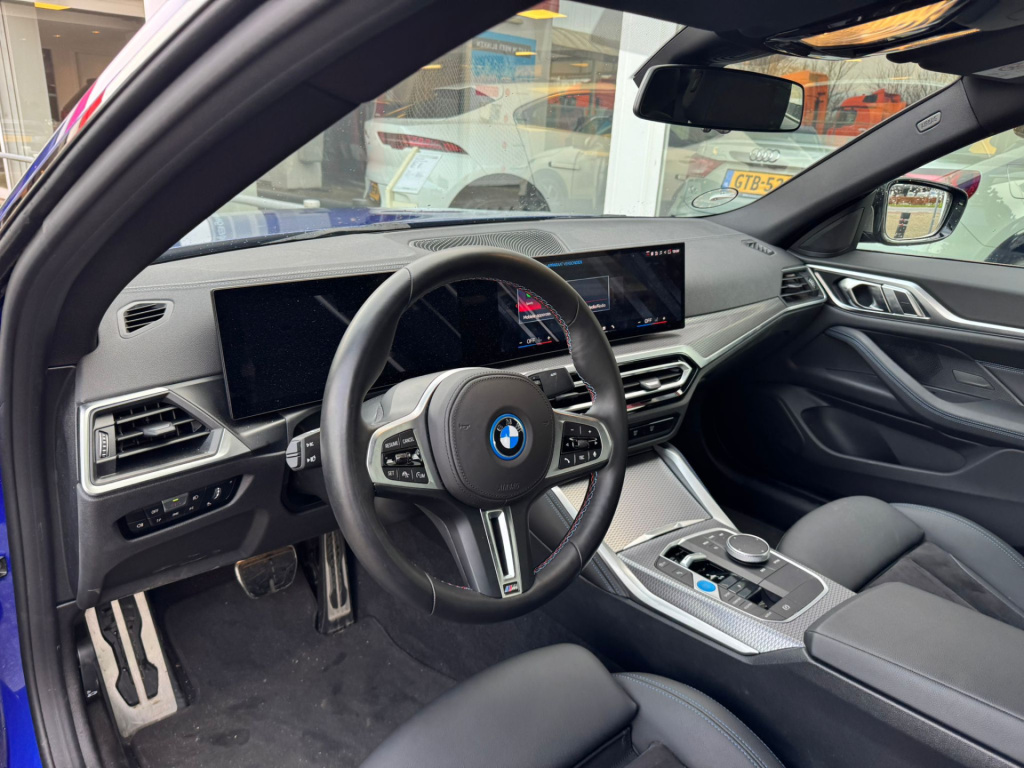 BMW I4