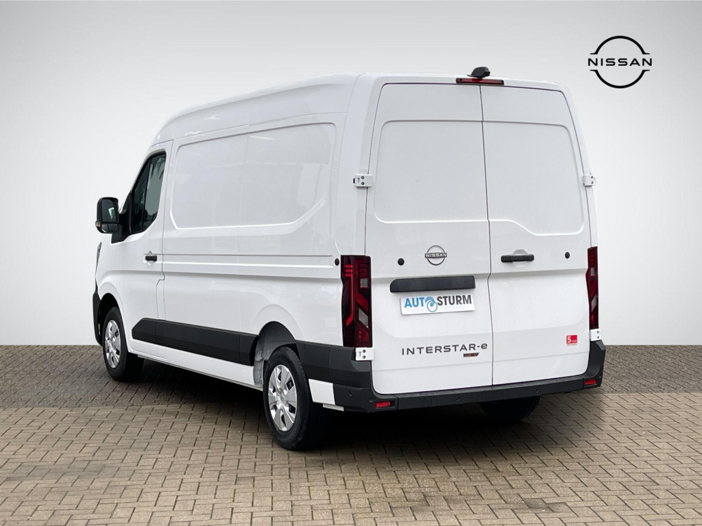 Nissan Interstar