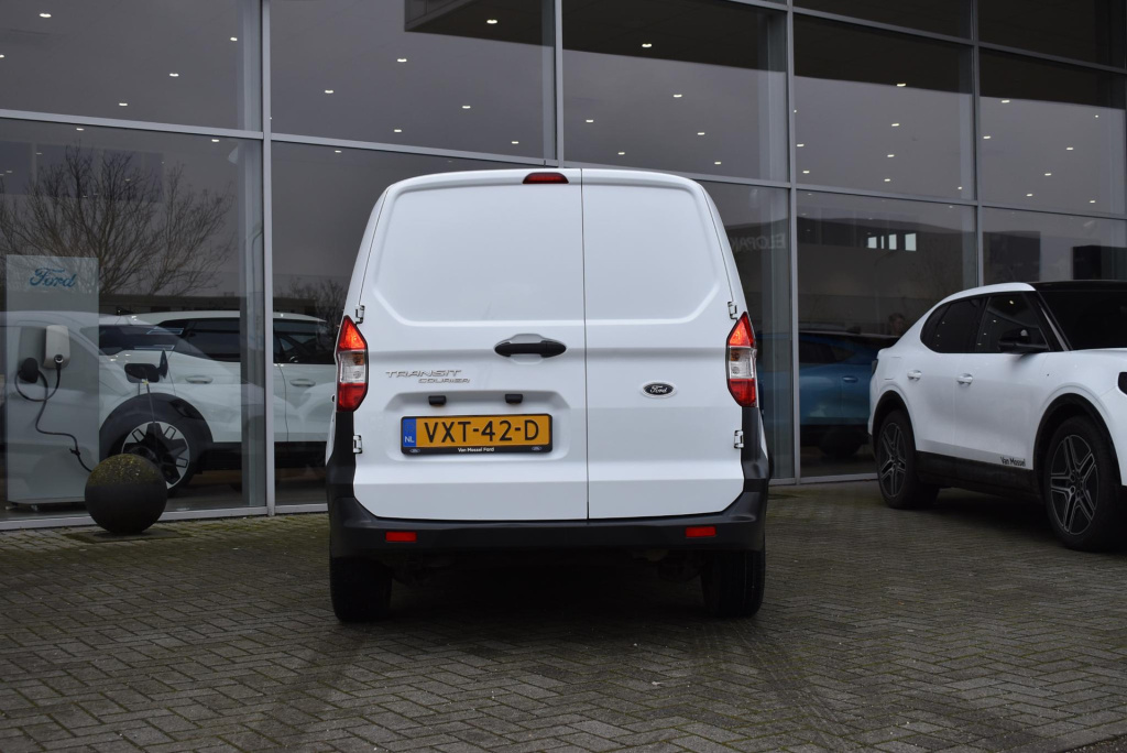 Ford Transit Courier