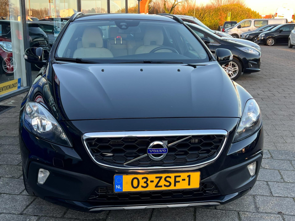 Volvo V40