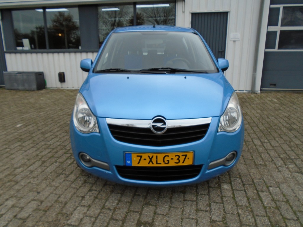 Opel Agila