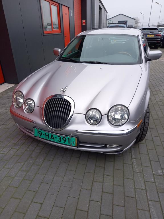 Jaguar S-Type