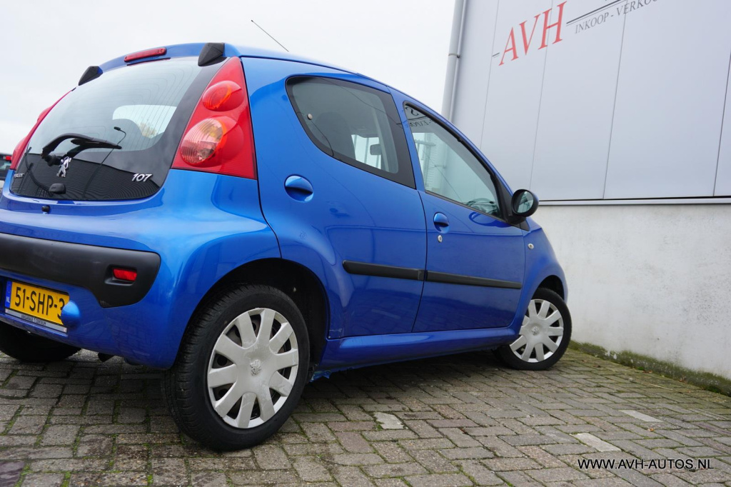 Peugeot 107