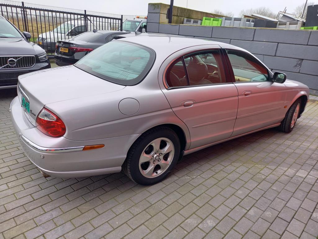 Jaguar S-Type