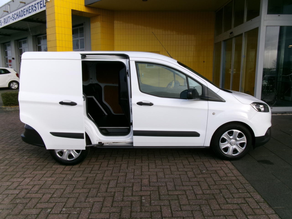 Ford Transit Courier